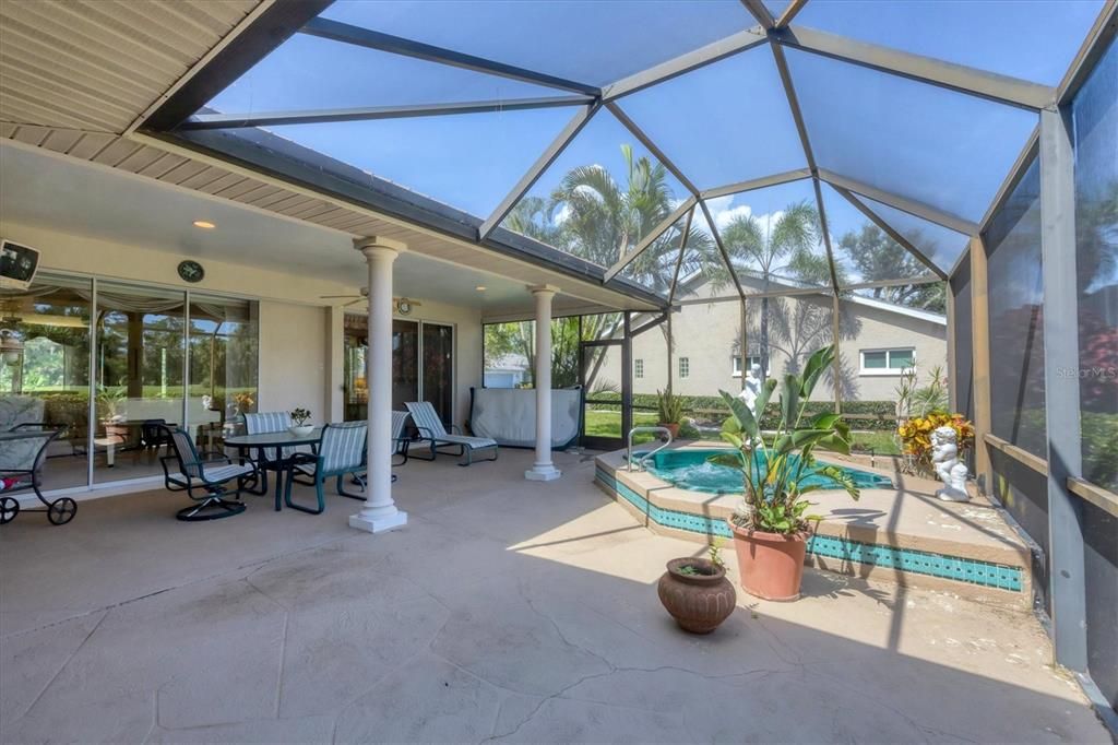For Sale: $529,999 (3 beds, 2 baths, 2296 Square Feet)