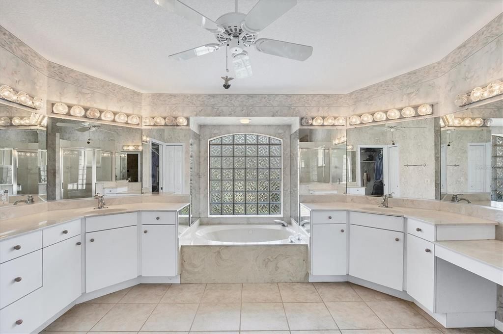 For Sale: $529,999 (3 beds, 2 baths, 2296 Square Feet)