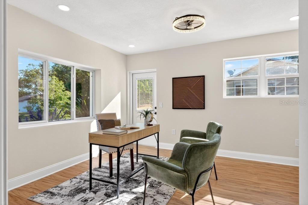 For Rent: $2,650 (3 beds, 3 baths, 1600 Square Feet)