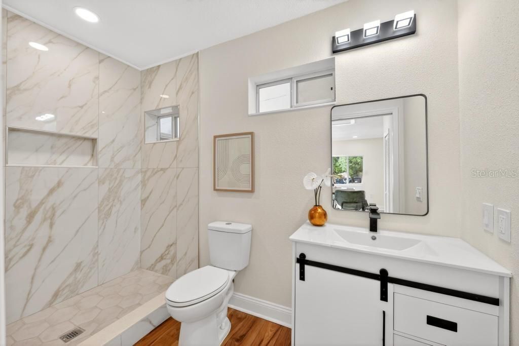 For Rent: $2,650 (3 beds, 3 baths, 1600 Square Feet)