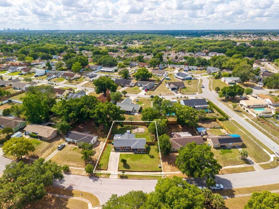 For Rent: $2,650 (3 beds, 3 baths, 1600 Square Feet)