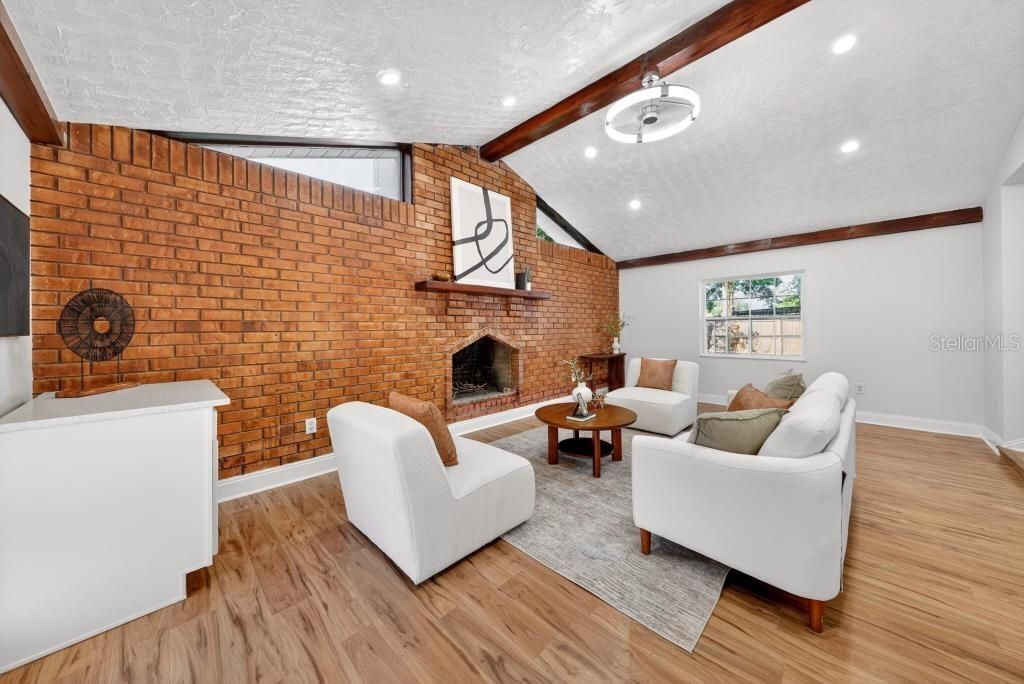 For Rent: $2,650 (3 beds, 3 baths, 1600 Square Feet)