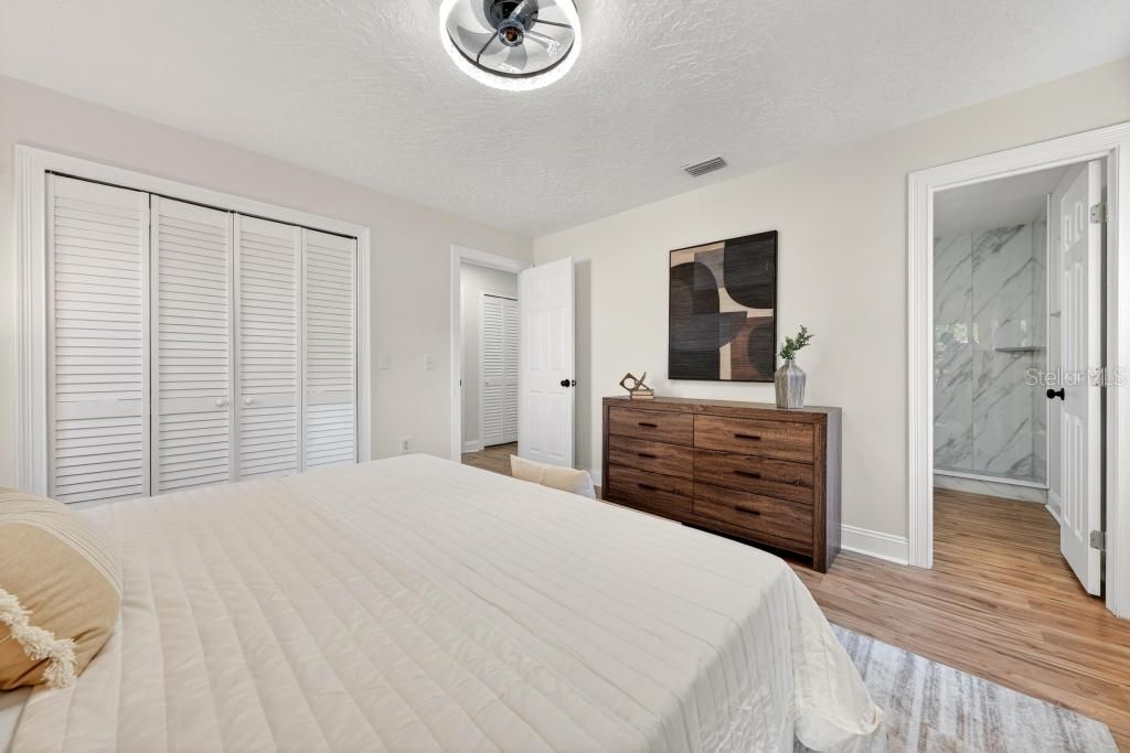 For Rent: $2,650 (3 beds, 3 baths, 1600 Square Feet)