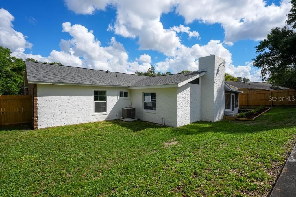 For Rent: $2,650 (3 beds, 3 baths, 1600 Square Feet)