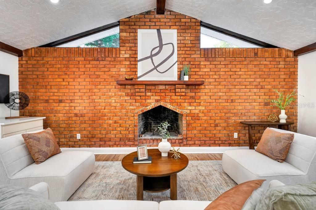 For Rent: $2,650 (3 beds, 3 baths, 1600 Square Feet)