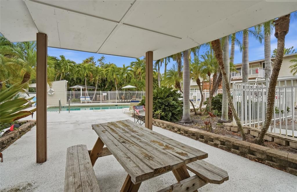 For Rent: $1,495 (1 beds, 1 baths, 633 Square Feet)