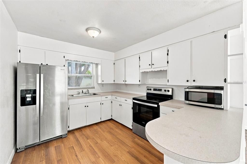 En Venta: $294,990 (2 camas, 1 baños, 887 Pies cuadrados)