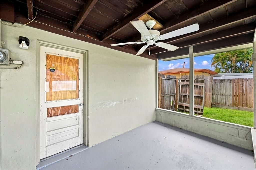 En Venta: $294,990 (2 camas, 1 baños, 887 Pies cuadrados)