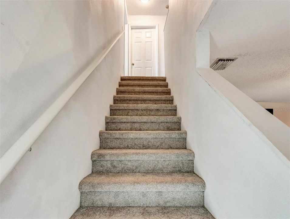 На продажу: $339,900 (4 спален, 2 ванн, 1450 Квадратных фут)