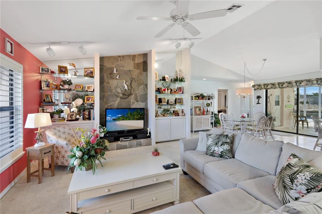 For Sale: $524,900 (3 beds, 2 baths, 1760 Square Feet)