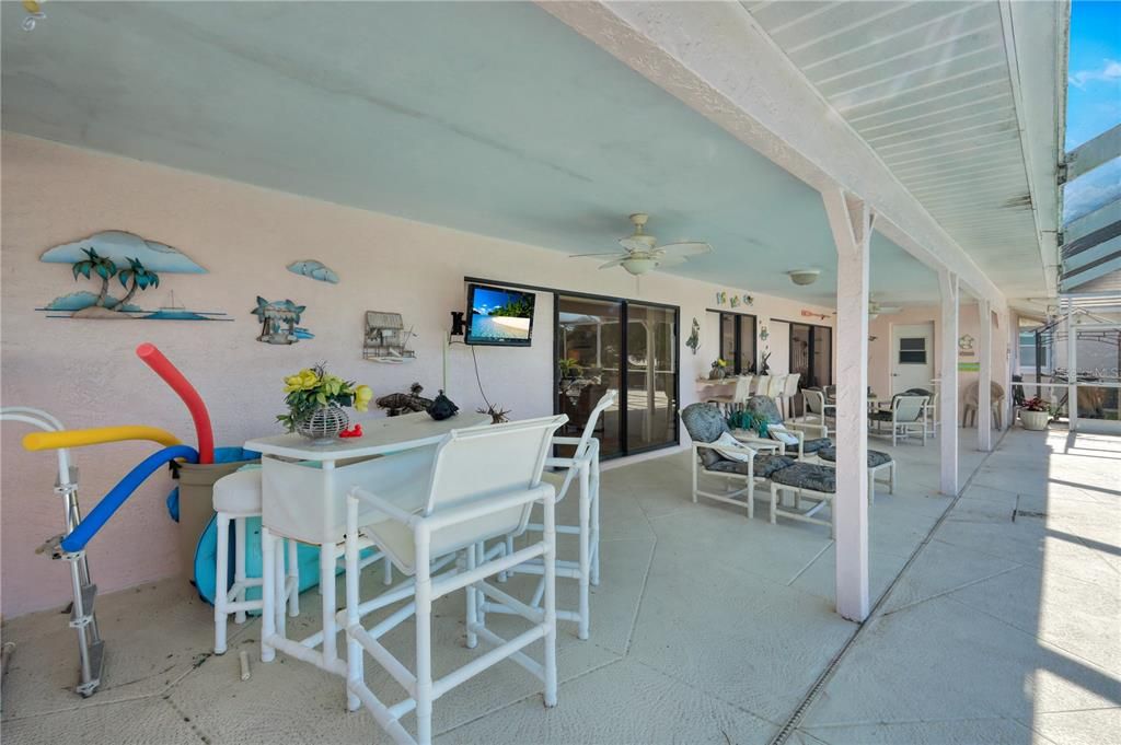 For Sale: $524,900 (3 beds, 2 baths, 1760 Square Feet)