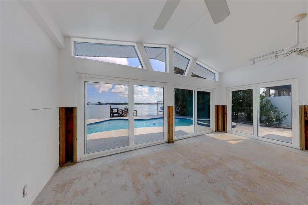En Venta: $994,900 (3 camas, 2 baños, 1560 Pies cuadrados)