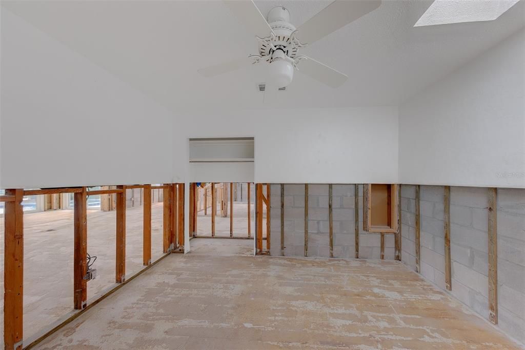 En Venta: $994,900 (3 camas, 2 baños, 1560 Pies cuadrados)