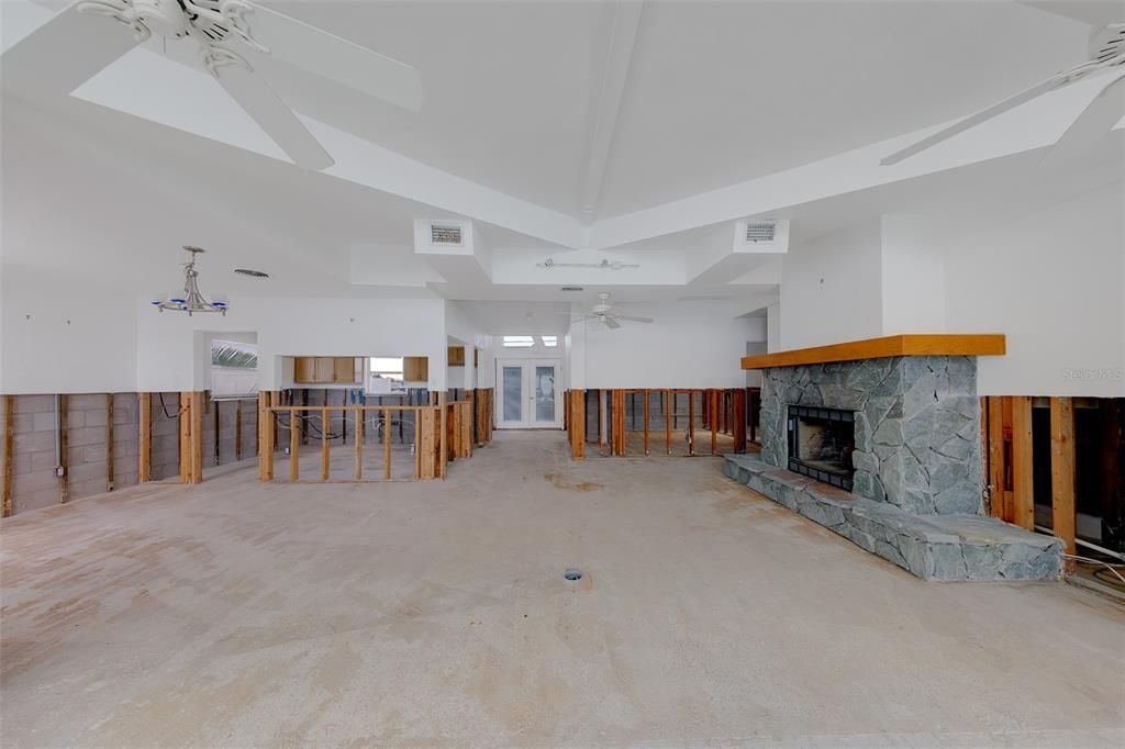 En Venta: $994,900 (3 camas, 2 baños, 1560 Pies cuadrados)