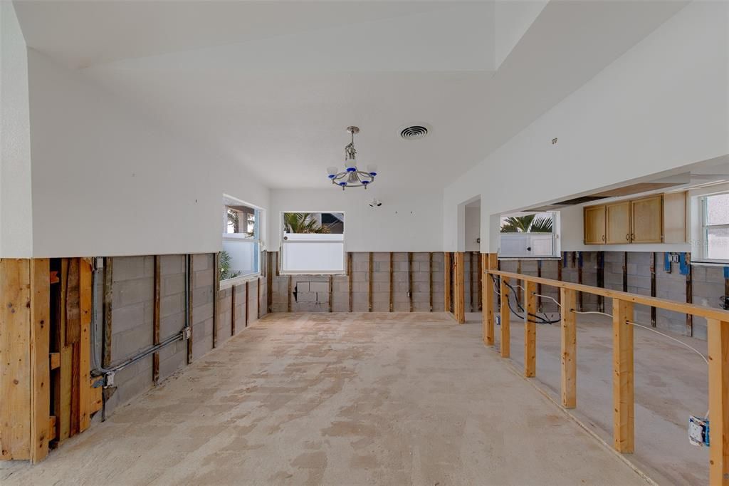 En Venta: $994,900 (3 camas, 2 baños, 1560 Pies cuadrados)