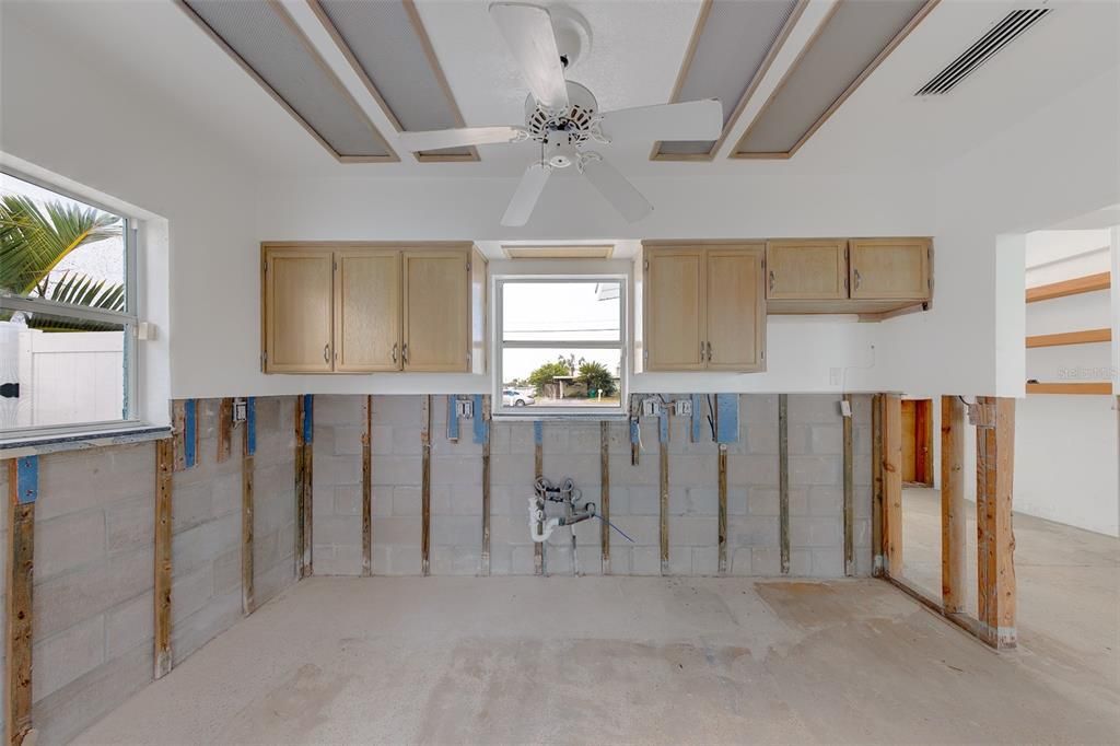 En Venta: $994,900 (3 camas, 2 baños, 1560 Pies cuadrados)