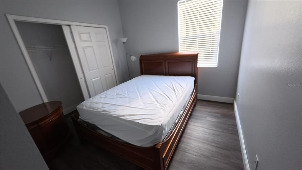 En Renta: $2,400 (4 camas, 2 baños, 1950 Pies cuadrados)