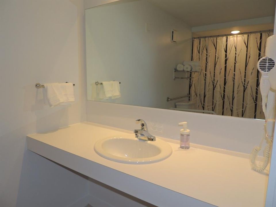 En Venta: $87,000 (1 camas, 1 baños, 325 Pies cuadrados)