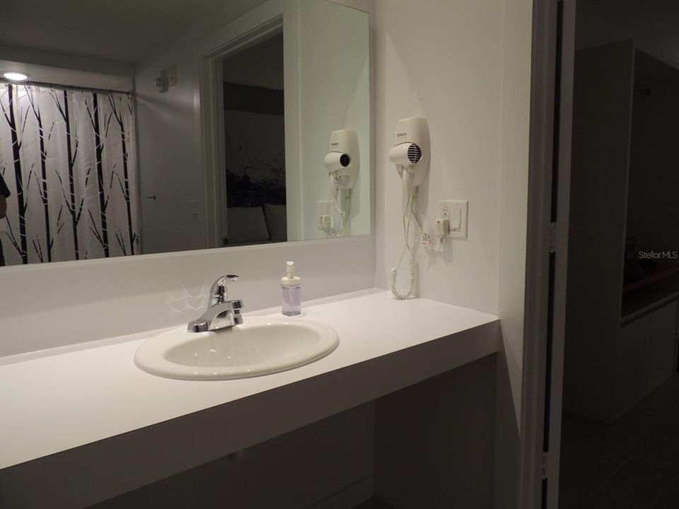 En Venta: $87,000 (1 camas, 1 baños, 325 Pies cuadrados)