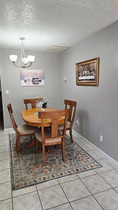 For Rent: $2,000 (2 beds, 2 baths, 1170 Square Feet)