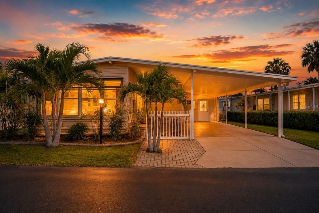 For Sale: $94,000 (2 beds, 2 baths, 1100 Square Feet)