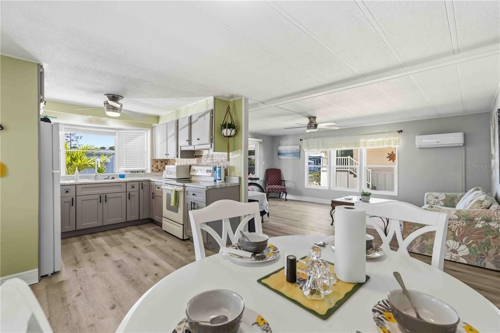 For Sale: $94,000 (2 beds, 2 baths, 1100 Square Feet)