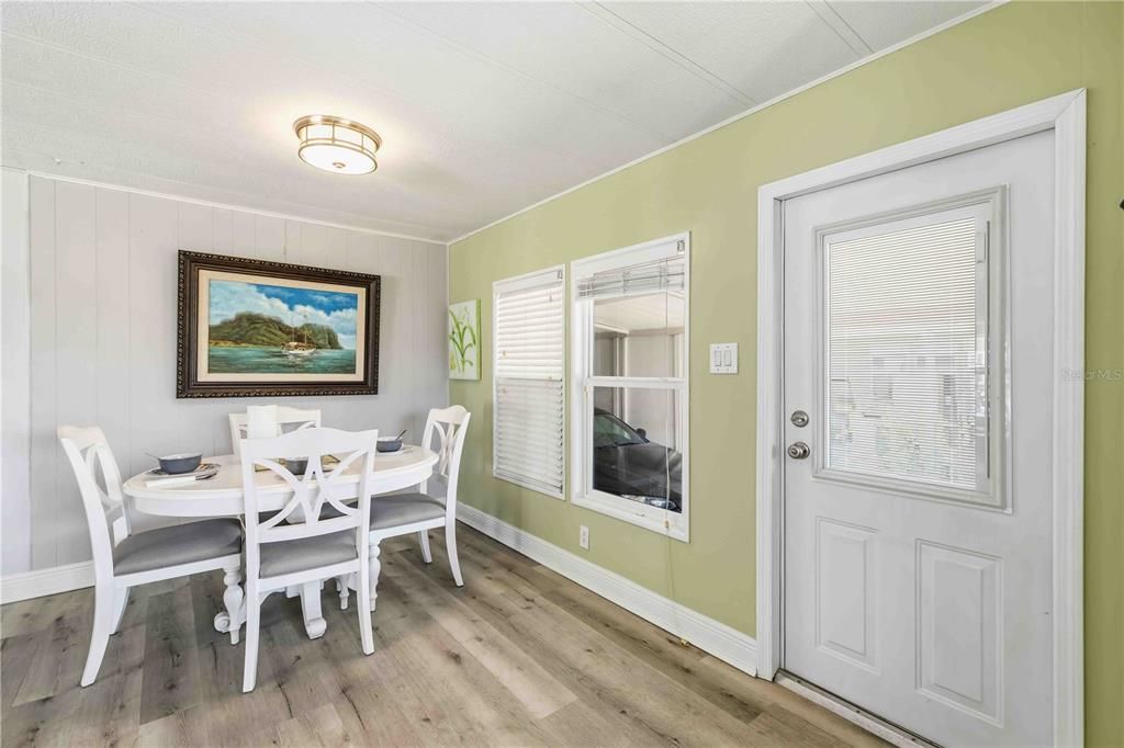 For Sale: $94,000 (2 beds, 2 baths, 1100 Square Feet)