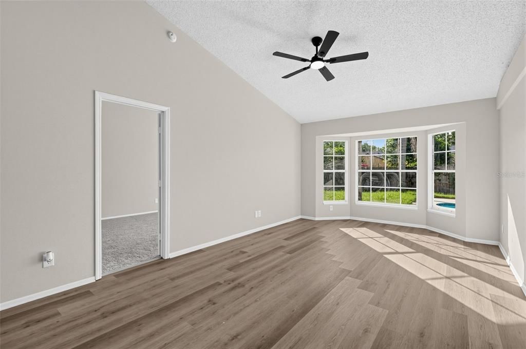 For Sale: $374,900 (3 beds, 2 baths, 1517 Square Feet)