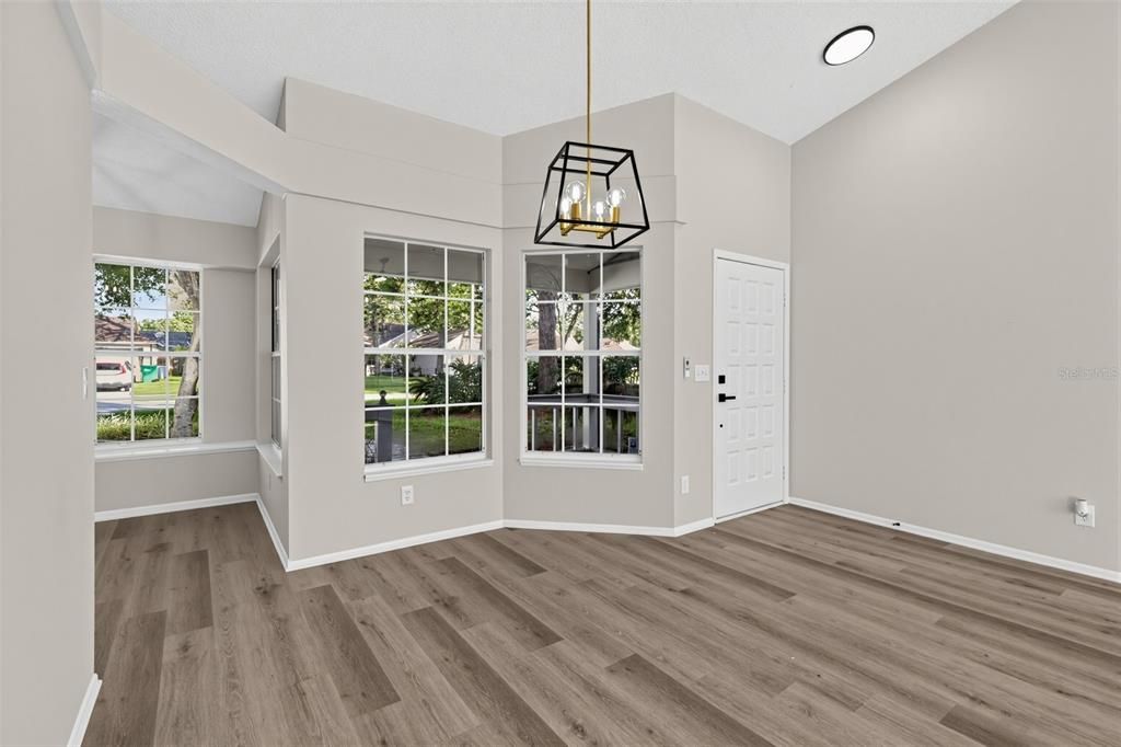 For Sale: $374,900 (3 beds, 2 baths, 1517 Square Feet)