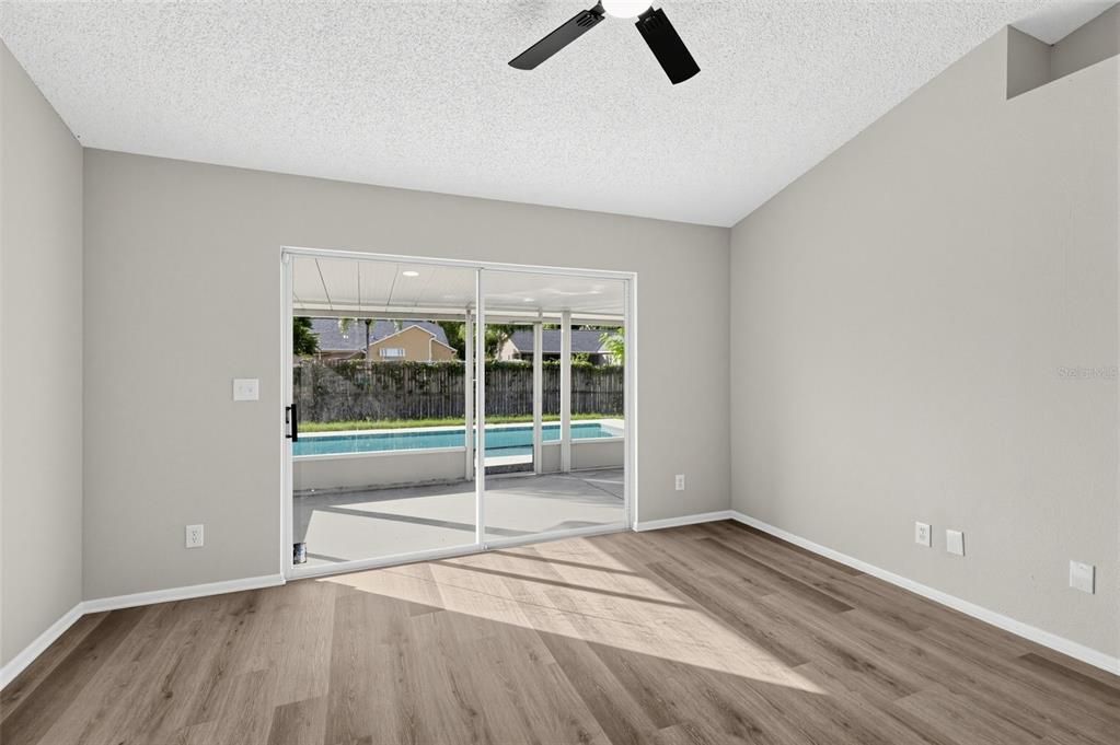 For Sale: $374,900 (3 beds, 2 baths, 1517 Square Feet)