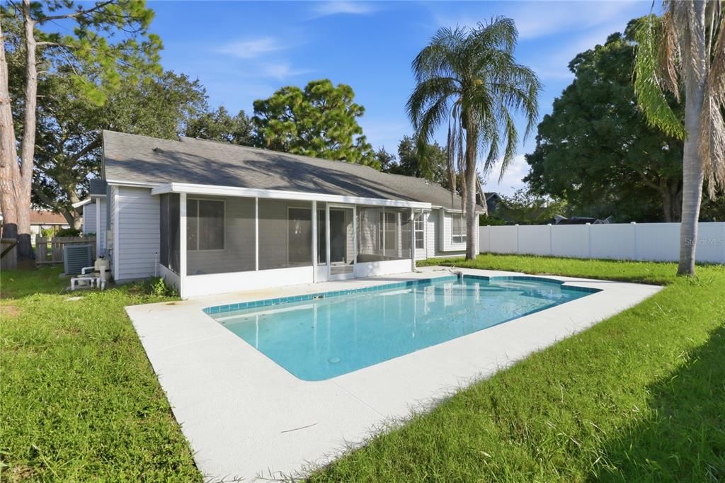 For Sale: $374,900 (3 beds, 2 baths, 1517 Square Feet)