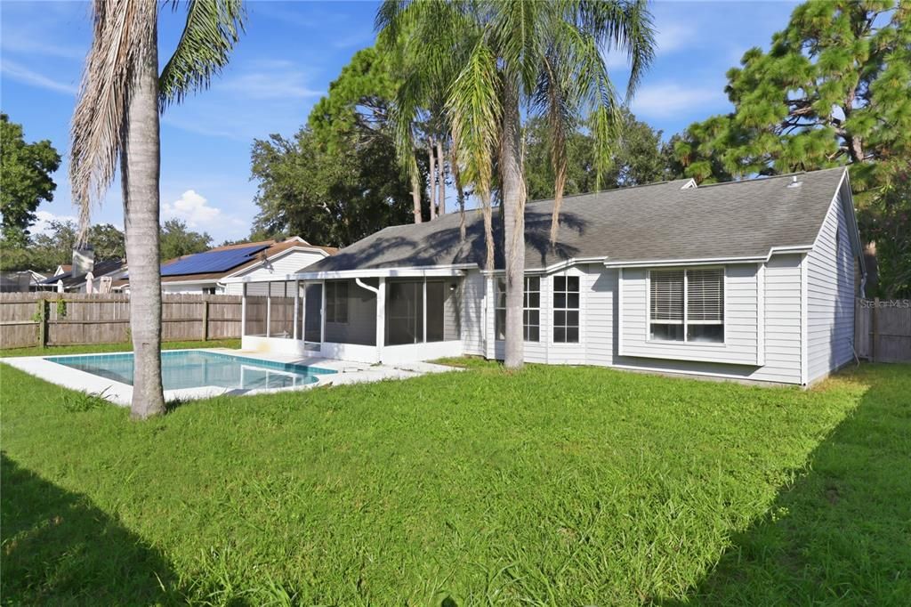 For Sale: $374,900 (3 beds, 2 baths, 1517 Square Feet)