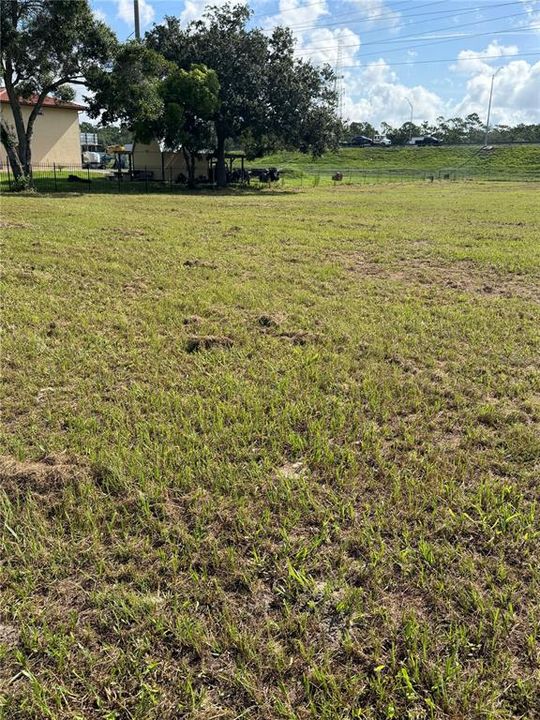 На продажу: $250,000 (0.99 acres)