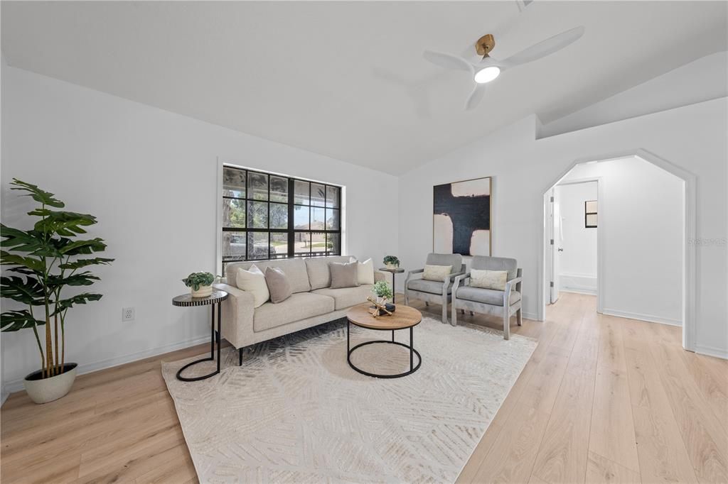 En Venta: $369,999 (3 camas, 2 baños, 1318 Pies cuadrados)