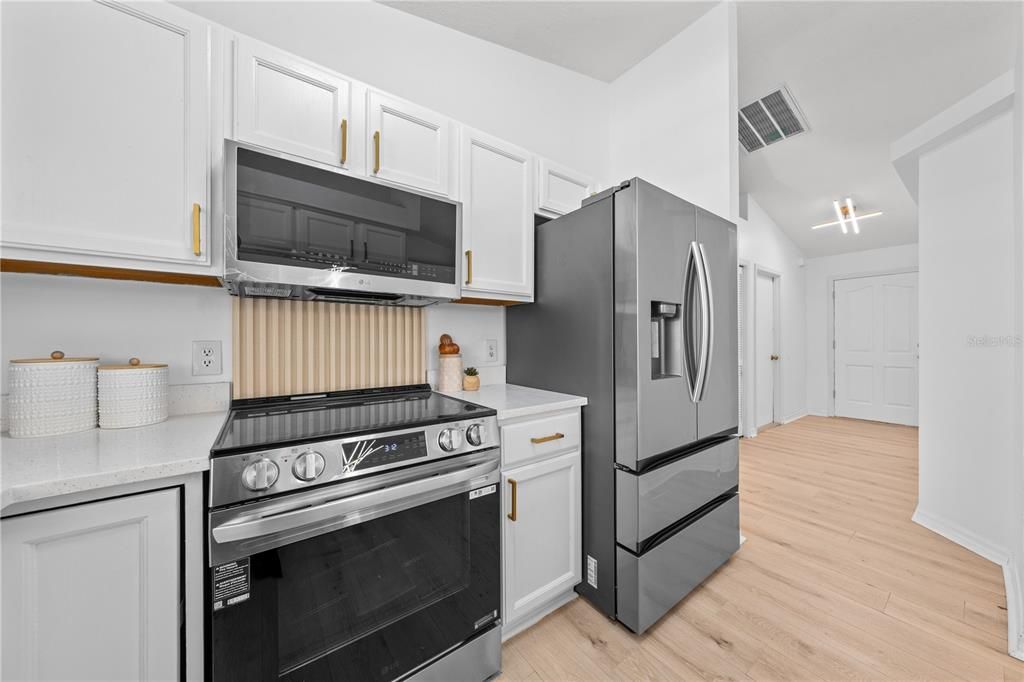 En Venta: $369,999 (3 camas, 2 baños, 1318 Pies cuadrados)