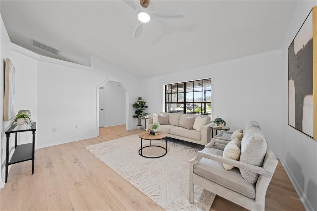 En Venta: $369,999 (3 camas, 2 baños, 1318 Pies cuadrados)