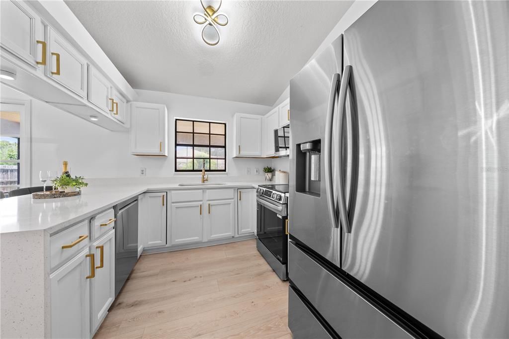 En Venta: $369,999 (3 camas, 2 baños, 1318 Pies cuadrados)