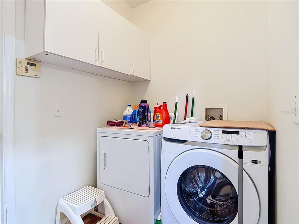 For Sale: $265,000 (3 beds, 2 baths, 1322 Square Feet)