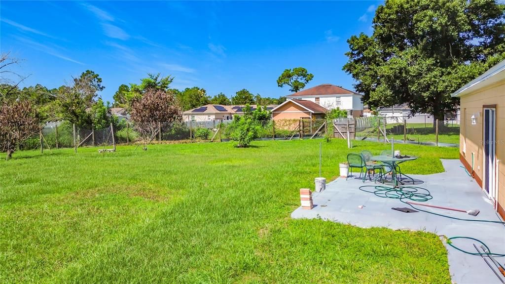 For Sale: $265,000 (3 beds, 2 baths, 1322 Square Feet)
