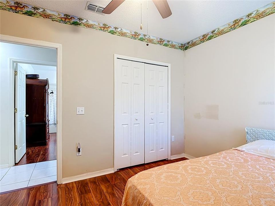 For Sale: $265,000 (3 beds, 2 baths, 1322 Square Feet)