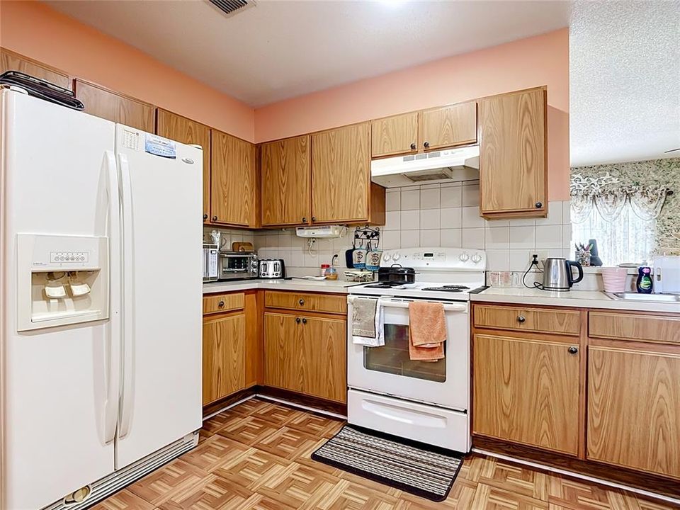 For Sale: $265,000 (3 beds, 2 baths, 1322 Square Feet)
