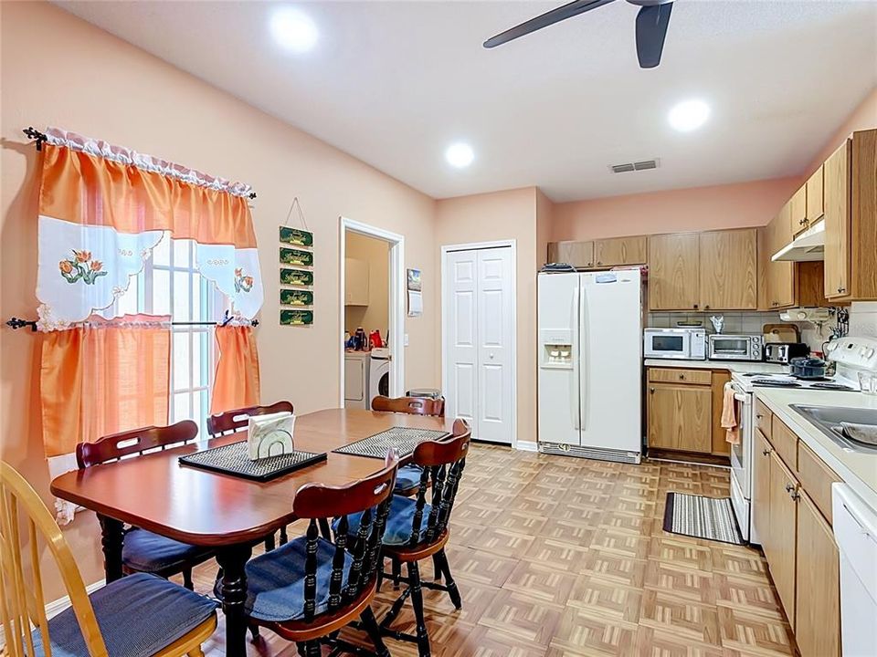 For Sale: $265,000 (3 beds, 2 baths, 1322 Square Feet)