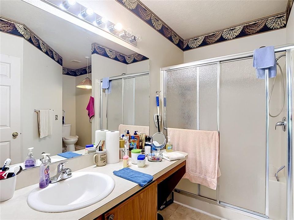 For Sale: $265,000 (3 beds, 2 baths, 1322 Square Feet)