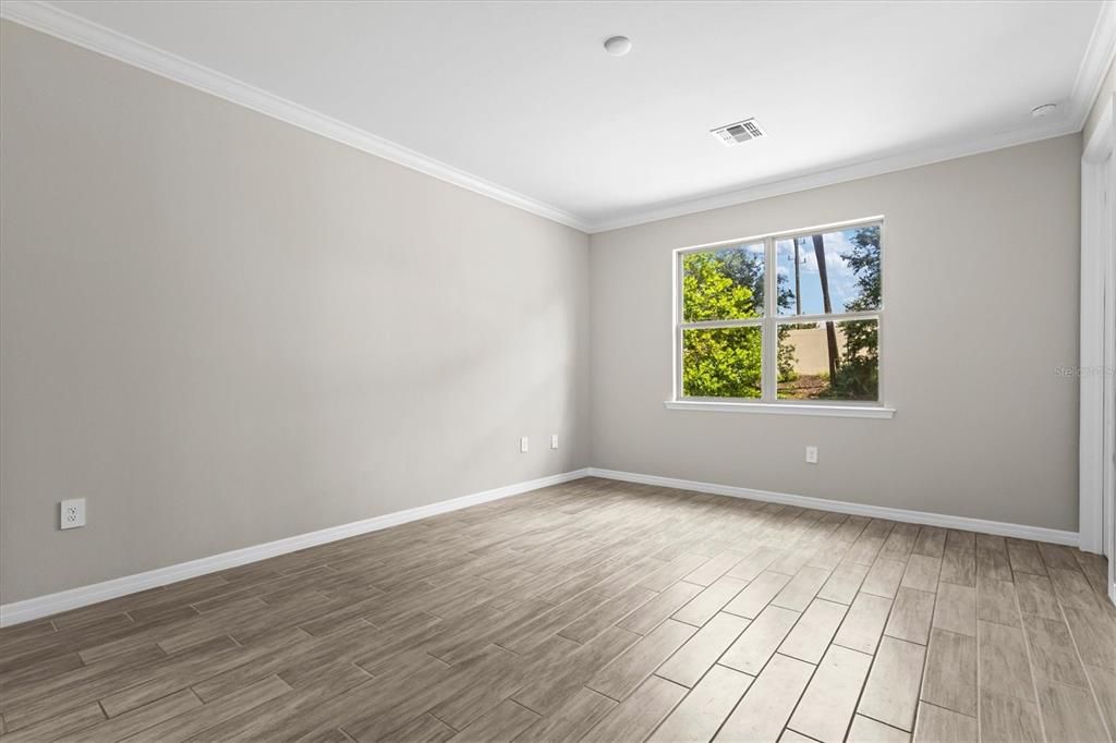 For Sale: $399,000 (3 beds, 2 baths, 1816 Square Feet)