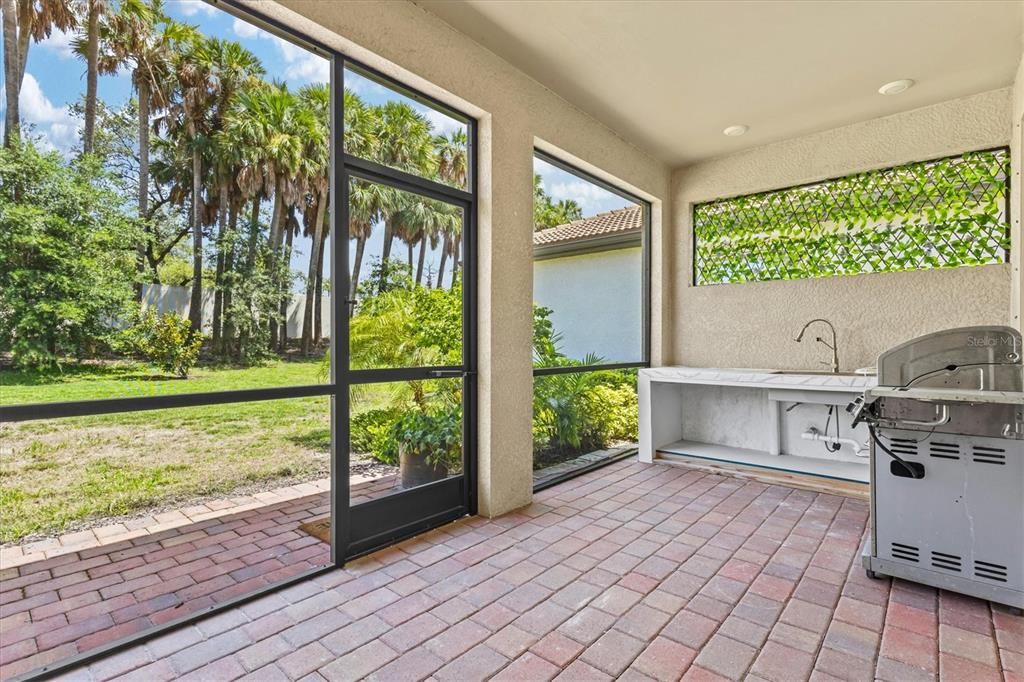 For Sale: $399,000 (3 beds, 2 baths, 1816 Square Feet)