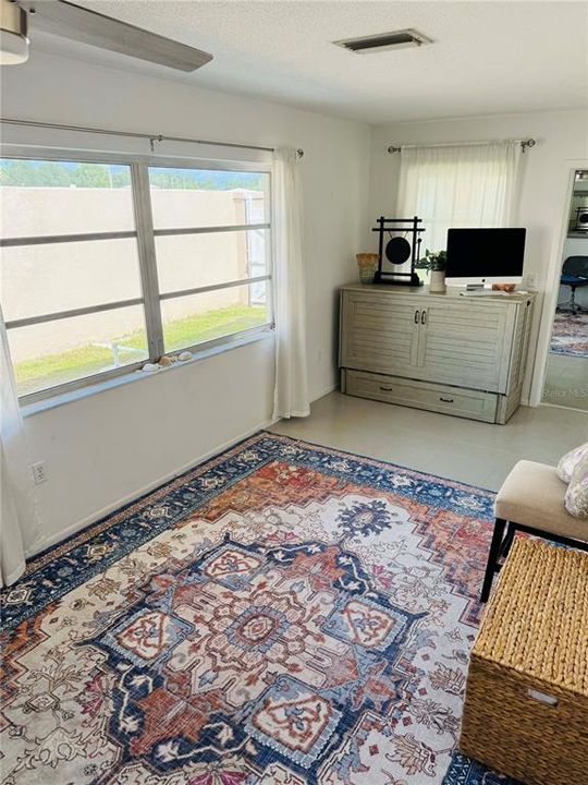 For Sale: $319,000 (2 beds, 2 baths, 1593 Square Feet)