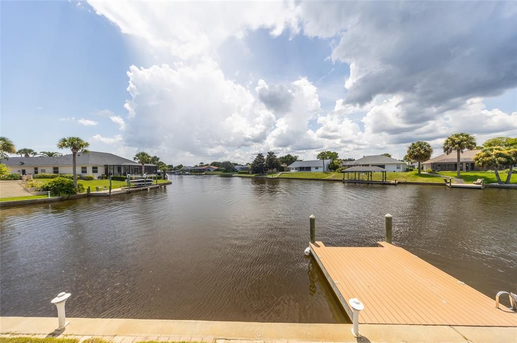 For Sale: $1,050,000 (3 beds, 2 baths, 2484 Square Feet)