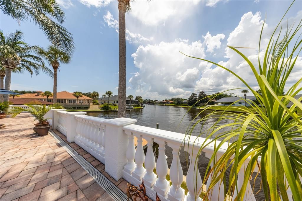 For Sale: $1,050,000 (3 beds, 2 baths, 2484 Square Feet)