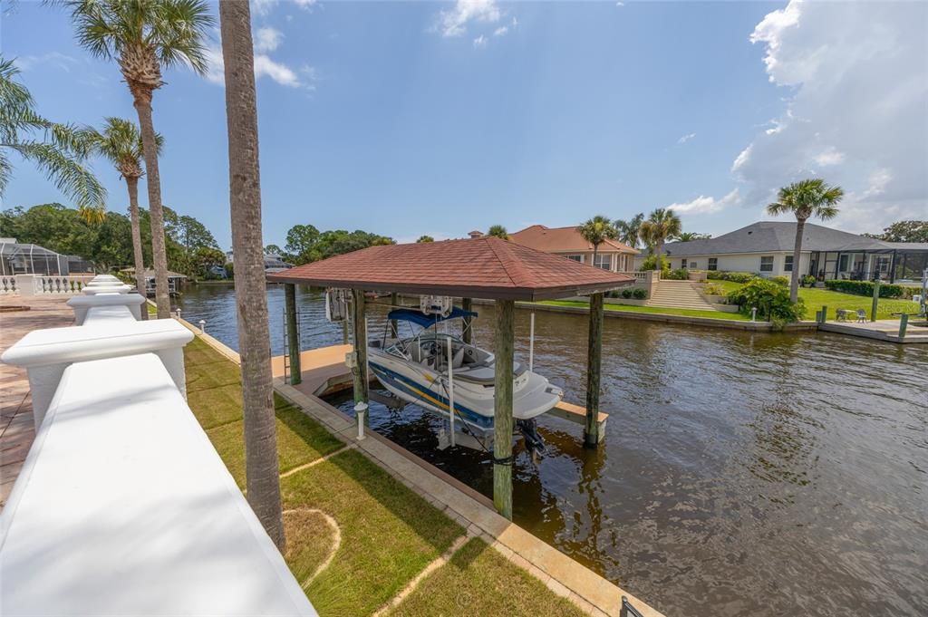For Sale: $1,050,000 (3 beds, 2 baths, 2484 Square Feet)