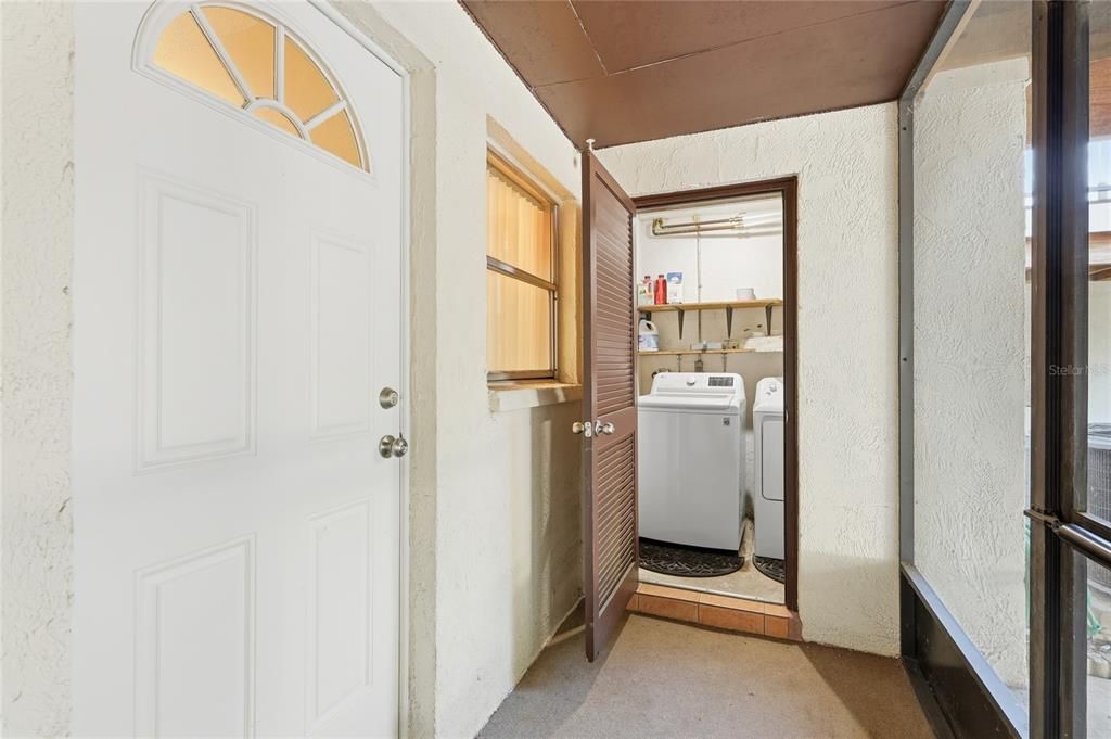 For Sale: $145,000 (2 beds, 2 baths, 1104 Square Feet)